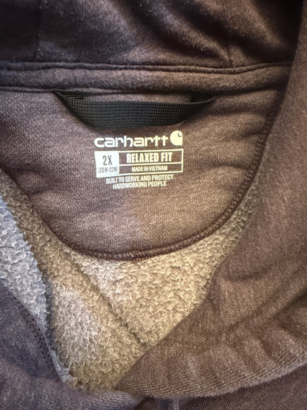 Carhartt women’s Hoodie in Deep Plum with Tan Logo - Picture 7 of 7